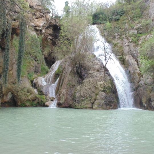 Hotnishki waterfall