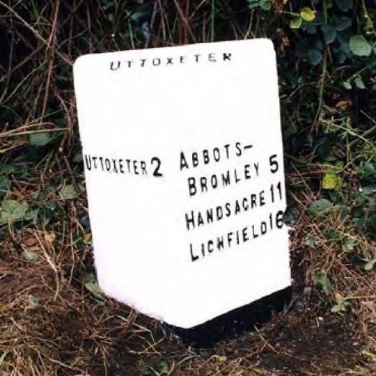 Milepost Near Highfields Farm