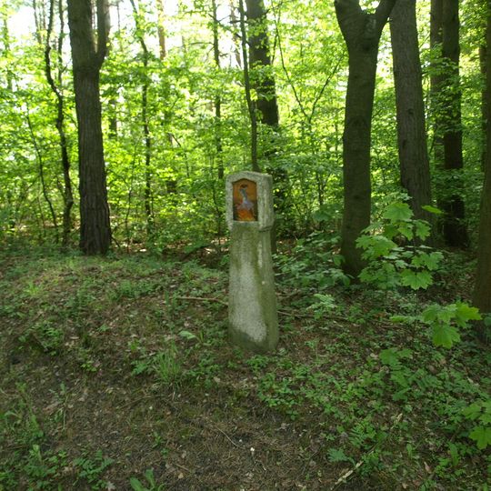 Boží muka u silnice mezi Trhovými Sviny a Otěvěkem
