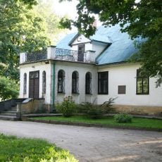 Zespół dworski (ob. Muzeum Oświatowe im. Marii Konopnickiej)