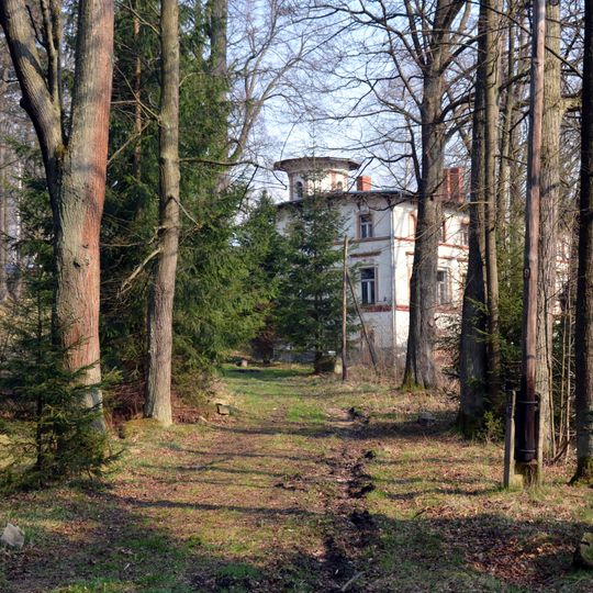 9 Robotnicza Street in Janowice Wielkie