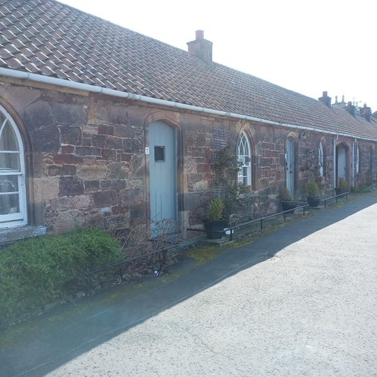 Aberlady, High Street, 6-7 Red Row