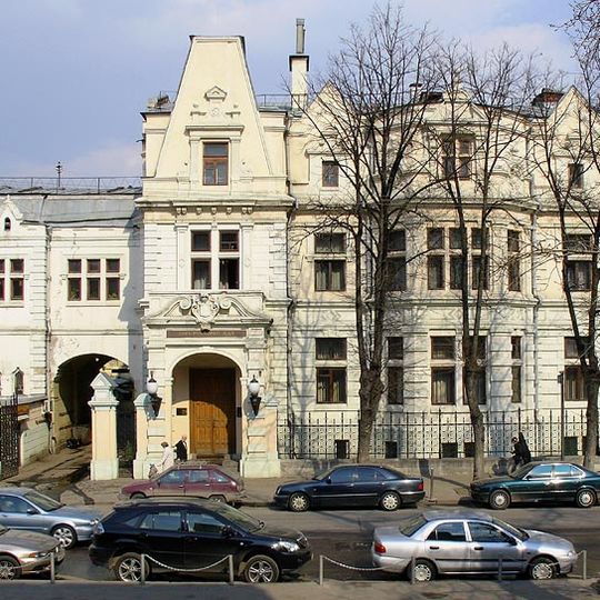 Svyatopolk-Chetvertinsky mansion