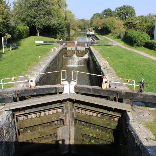 Wootton Rivers Lock And Road Bridge