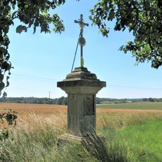 Kříž u silnice jižně od Rašovic