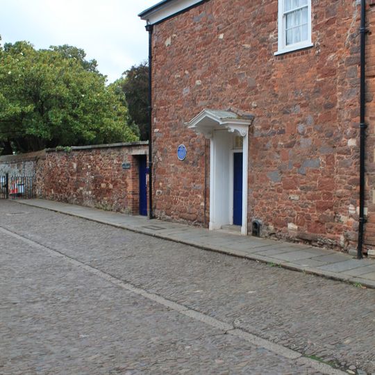 15 And 15a, Cathedral Close