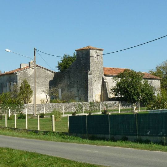 Église Saint-Pierre du prieuré de Bénédictins de Fontaine