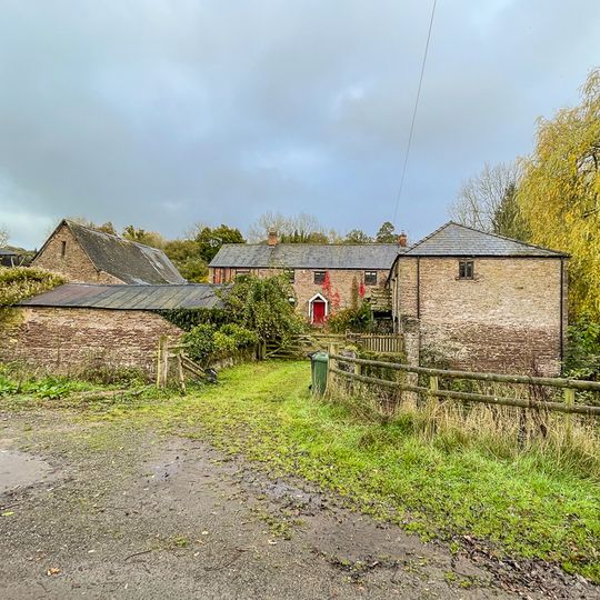 Bannut Tree Farmhouse