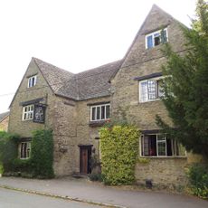 Bear And Ragged Staff Inn