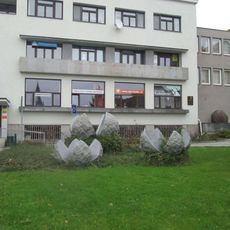 Plastika v Blatné v třídě J. P. Koubka