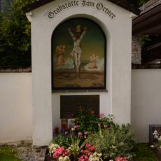 Nischenbildstock Grabstätte Familie Ortner