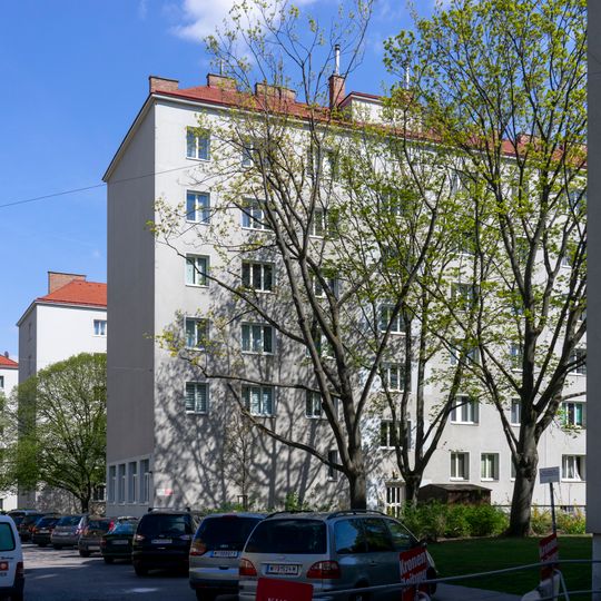 Wohnhausanlage Troststraße 13-19