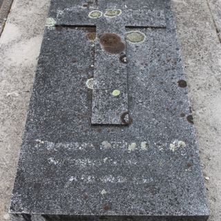Grave of Fernande Decruck