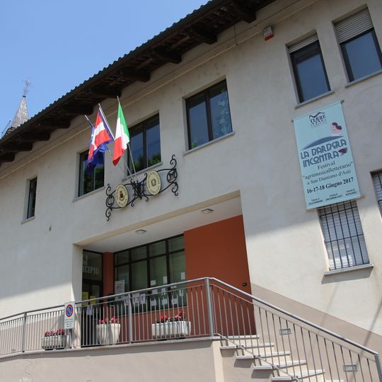 Town hall of Cisterna d'Asti