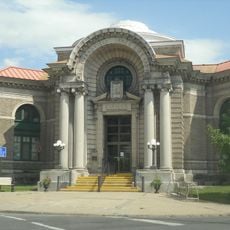 Gloversville Free Library
