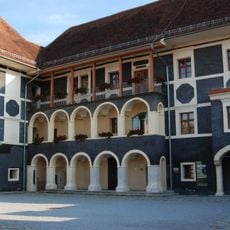 Pfeilburg, Fürstenfeld