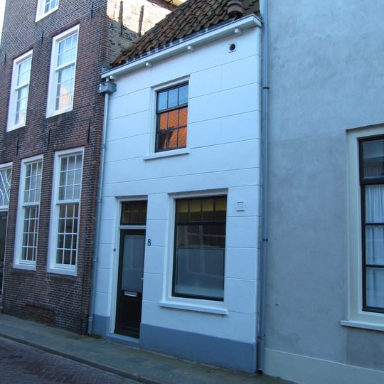 Voorhaven 8, Schoonhoven