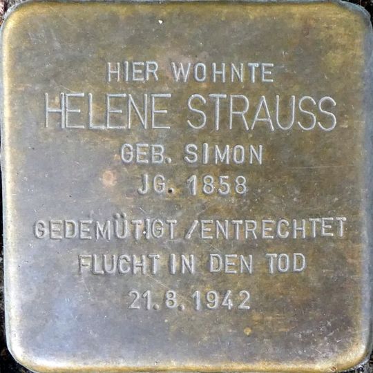 Stolperstein dedicated to Helene Strauß geb. Simon