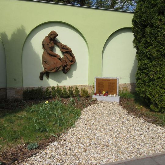 Pomník padlým v Mohelnici na hřbitově