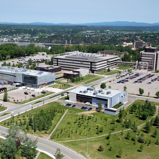 Bibliothèque Paul-Émile-Boulet