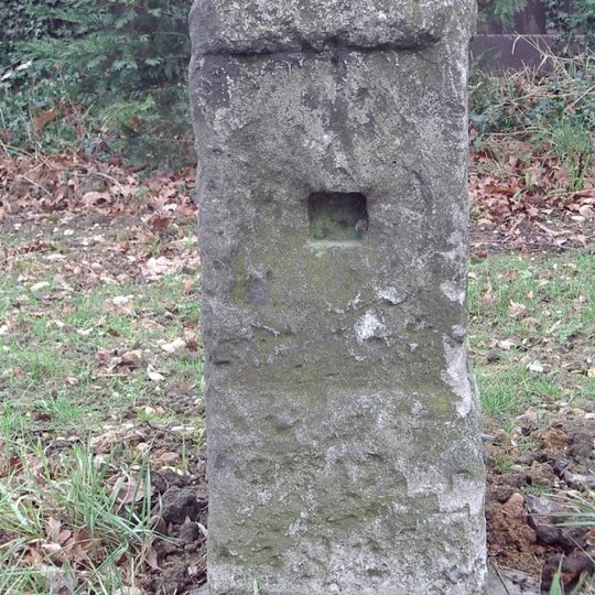 Milestone, Great N Road, near Buttfield Cottage