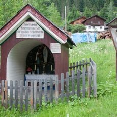 Kapelle Labebene und Kruzifix, See