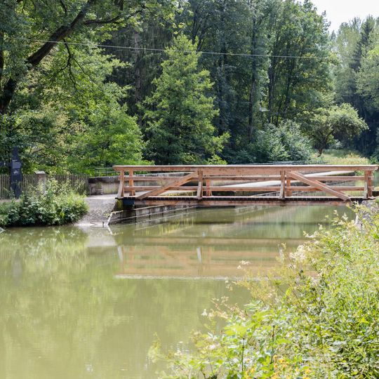 Steg am Schwarzach Brückkanal