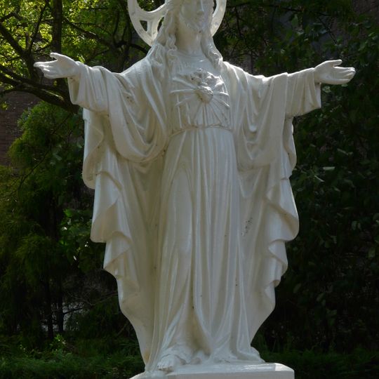 Statue of Sacred Heart of Jesus Christ