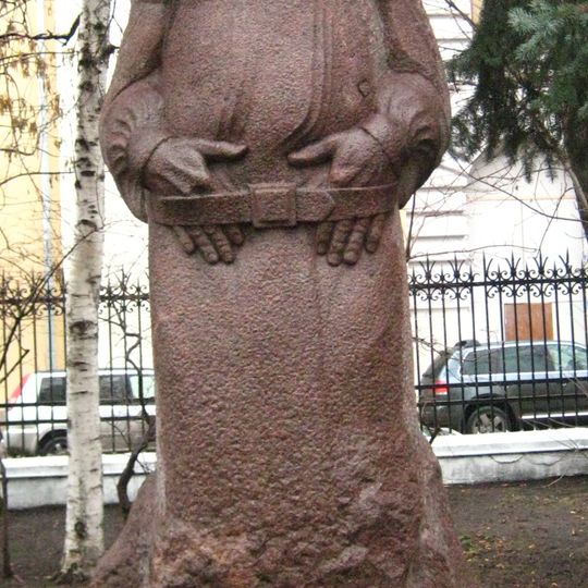 Monument to Leo Tolstoy on Prechistenka