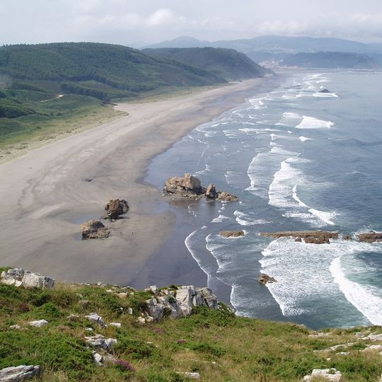 Isla La Deva y el Playón de Bayas