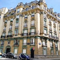 Les Chardons building