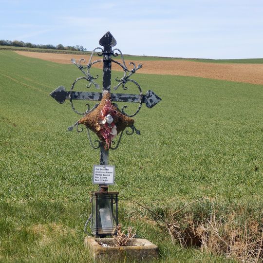 Schmiedeeisenkreuz bei Maiersch