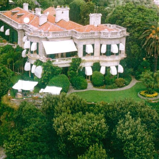 Villa Altachiara‎