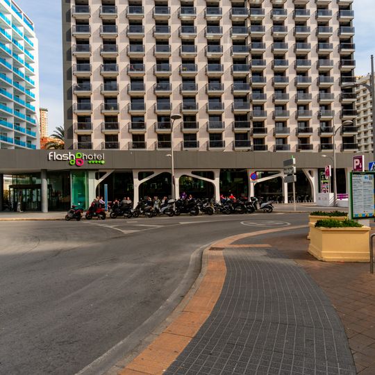 Flash Hotel