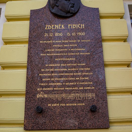 Pamětní deska Zdeňka Fibicha na paláci Žofín v Praze