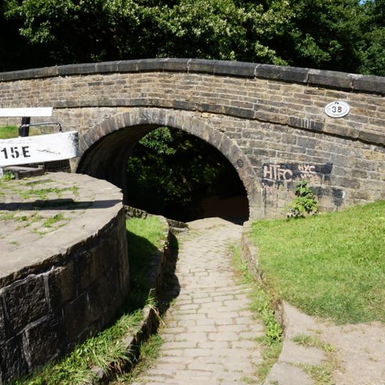 Huddersfield Narrow Canal; Scarwood Bridge