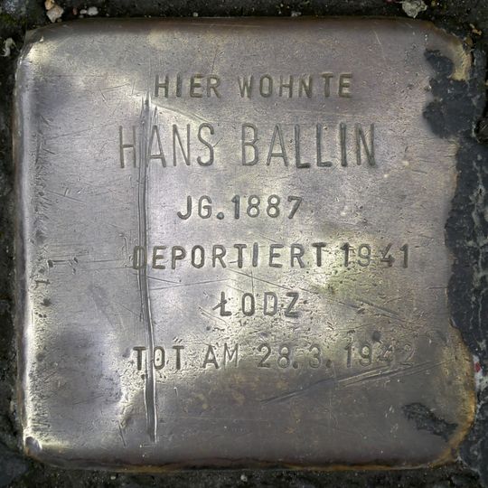Stolperstein en memoria de Hans Ballin