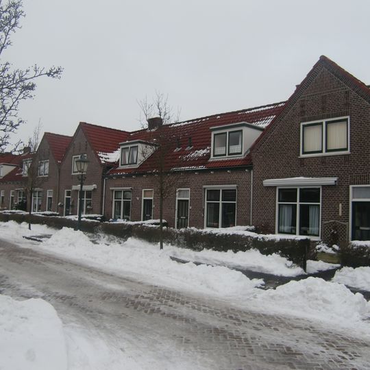 Beter Wonen, acht arbeiderswoningen