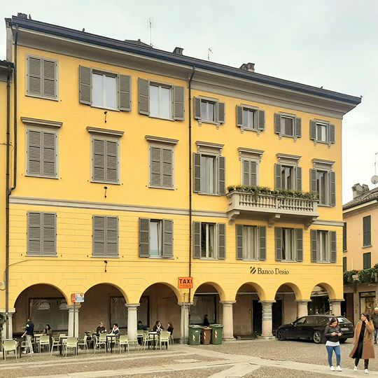 Casa Piazza della Vittoria 26