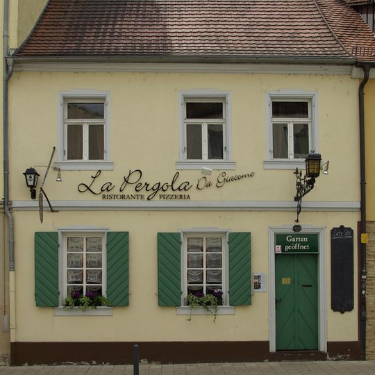 Wohnhaus mit Gaststätte