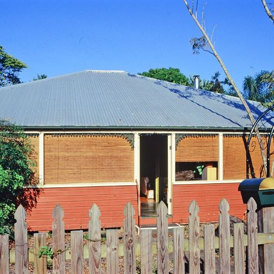 Residence, 4 Oak Street, Yungaburra