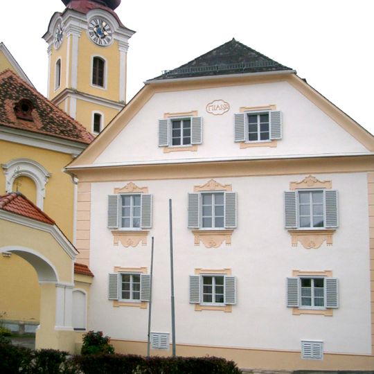 Rectory Heiligenkreuz am Waasen