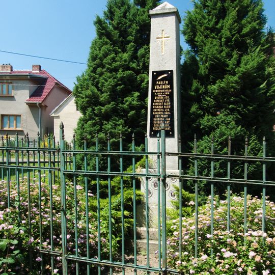 Pomník padlým v Chlumu