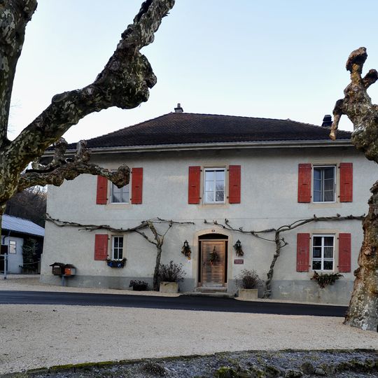 House of the lock keeper of the canal of Entreroches