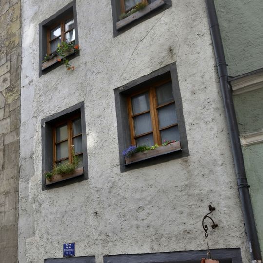 Wohn- und Geschäftshaus