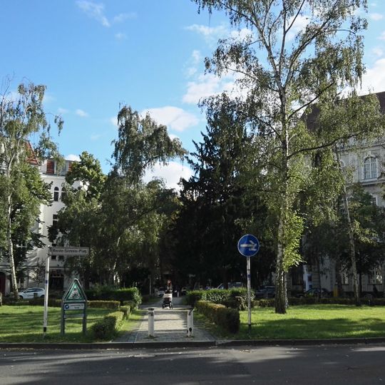 Renée-Sintenis-Platz