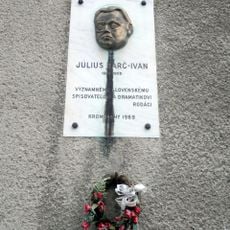 I. ZDŠ, tabuľa pamätná