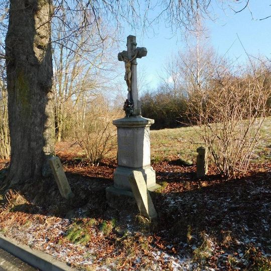 Kříž na severním okraji Rácova