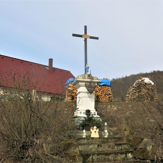Kříž naproti domu 215 v Českém Bukově
