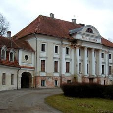 Kaucminde Manor House